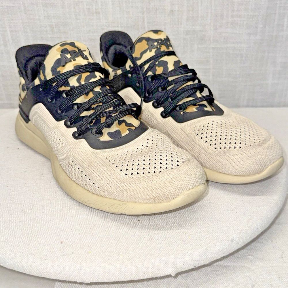 APL TechLoom Tracer Women 10 Cream Leopard Print Training Sneakers 0520XC Sporty